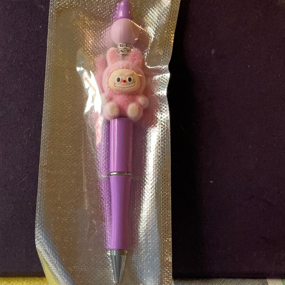 💜🩵💚 LABUBU BEDAZZLED PENS 🩷💛🧡 - Picture 10 of 16